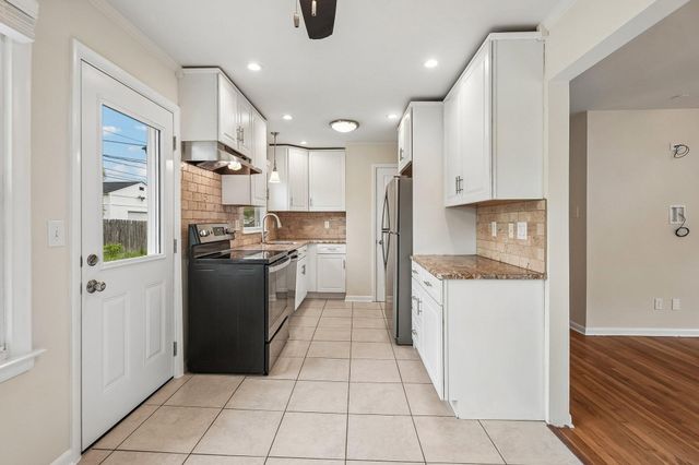 120 E RUTHERFORD, Newark, DE 19713