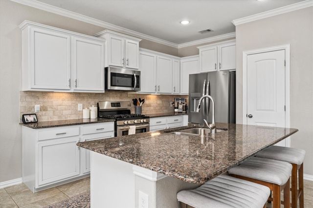 3869 Oakmist Bend Lane, Spring, TX 77386