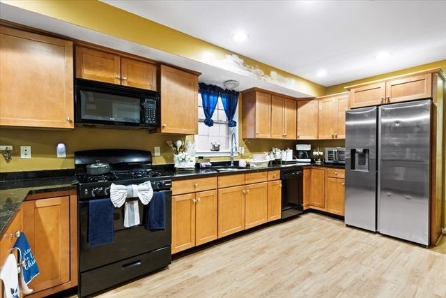 147 South Ave, Whitman, MA 02382