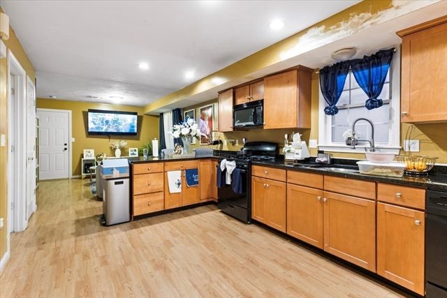 147 South Ave, Whitman, MA 02382