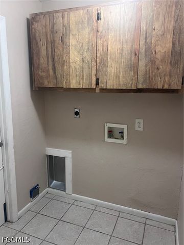 1315 SE 24th AVE, Cape Coral, FL 33990