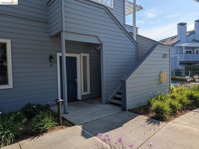 429 Cork Harbour CIR APT G, Redwood City, CA 94065