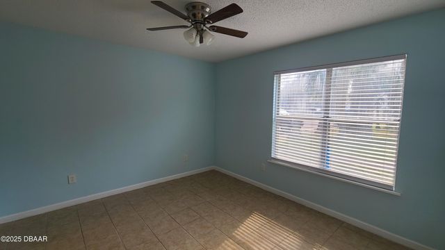 1600 Big Tree Rd Unit A2, Daytona Beach, FL 32119