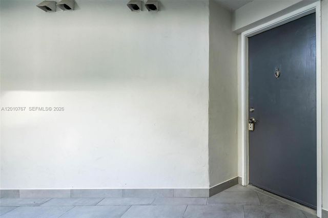 9431 Fontainebleau Blvd 112, Miami, FL 33172