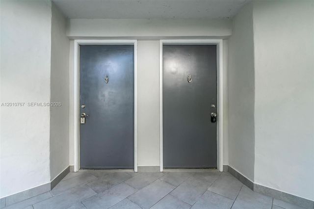 9431 Fontainebleau Blvd 112, Miami, FL 33172