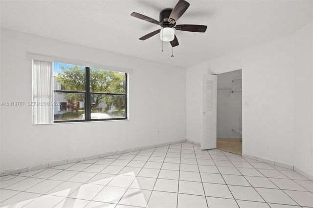 9431 Fontainebleau Blvd 112, Miami, FL 33172