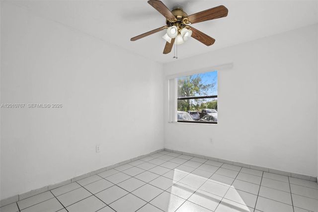 9431 Fontainebleau Blvd 112, Miami, FL 33172
