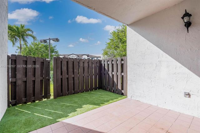 9431 Fontainebleau Blvd 112, Miami, FL 33172