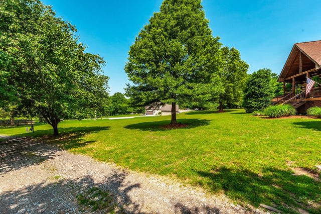 118B Moonlight Dr, Gallatin, TN 37066