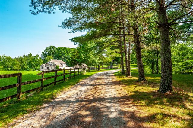 118B Moonlight Dr, Gallatin, TN 37066