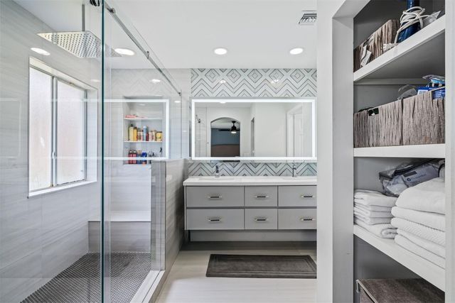 5450 NW 122nd Drive, Coral Springs, FL 33076