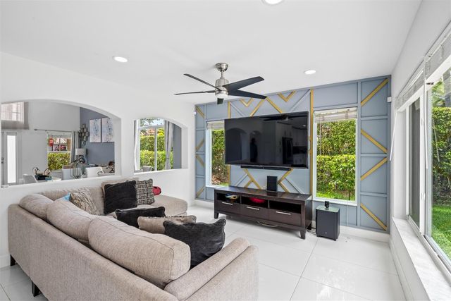 5450 NW 122nd Drive, Coral Springs, FL 33076