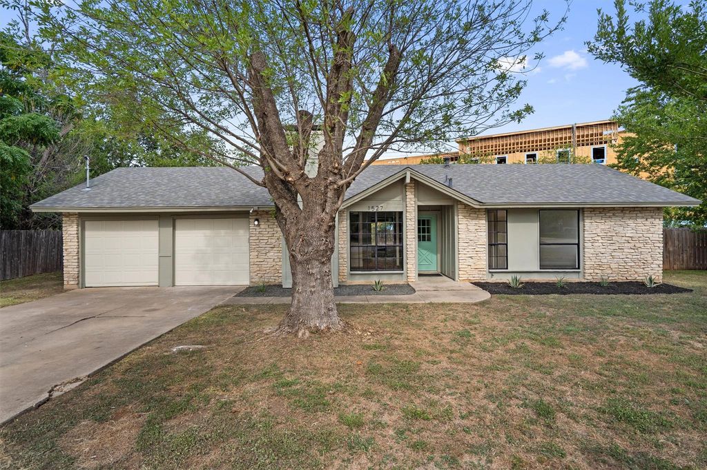 1527 Park LN, Georgetown, TX 78628