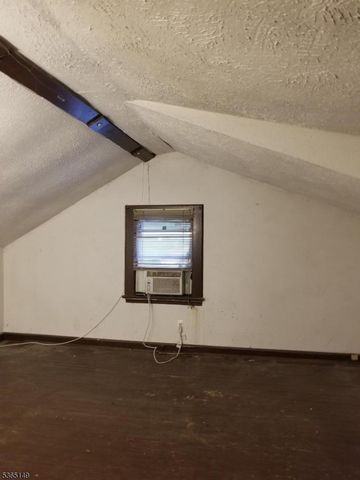 734 Broad St, Bloomfield Twp., NJ 07003