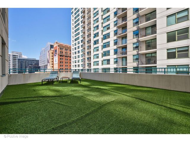 60 W Erie Street 601, Chicago, IL 60654