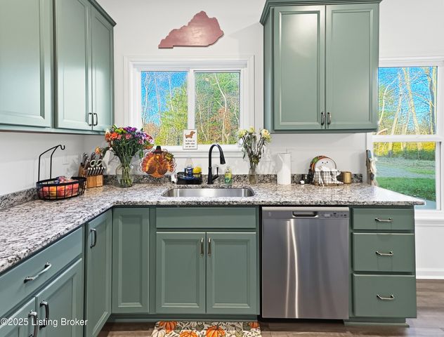 138 Sunflower Blvd, Mt Washington, KY 40047