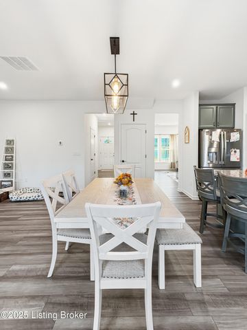 138 Sunflower Blvd, Mt Washington, KY 40047