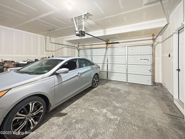 138 Sunflower Blvd, Mt Washington, KY 40047