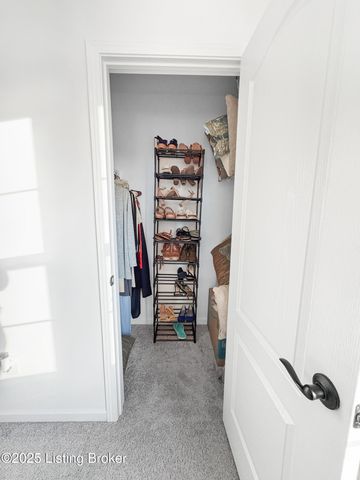 138 Sunflower Blvd, Mt Washington, KY 40047