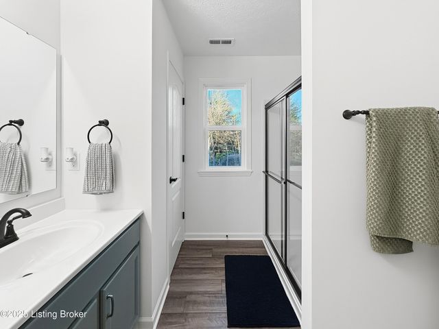 138 Sunflower Blvd, Mt Washington, KY 40047