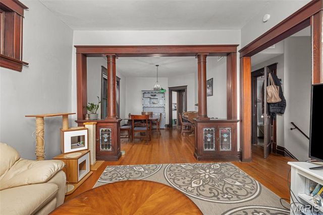 3961 Shaw Boulevard, St Louis, MO 63110