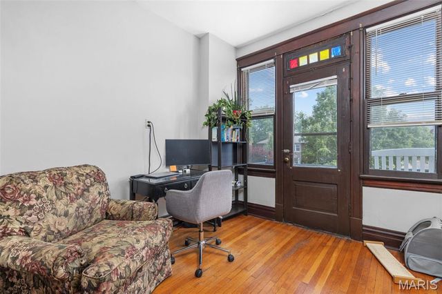 3961 Shaw Boulevard, St Louis, MO 63110