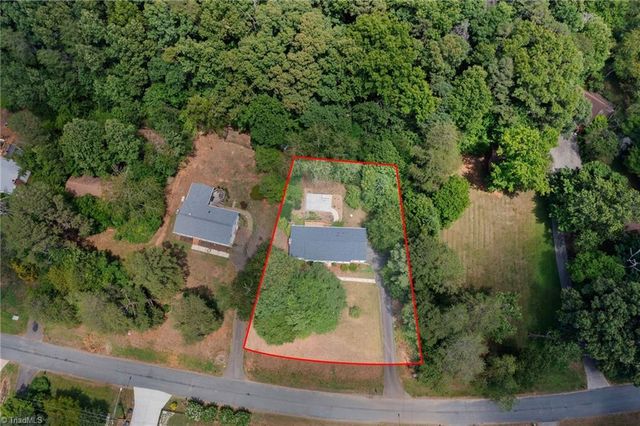 3725 Crestbrook Lane, Pfafftown, NC 27040