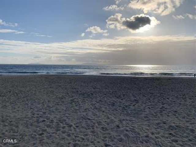 5230 W Wooley Road, Oxnard, CA 93035