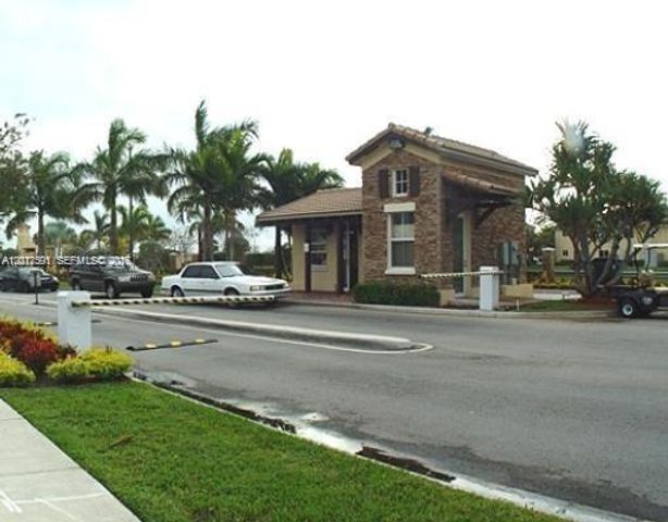 3375 NE 15th Dr 102-12, Homestead, FL 33033