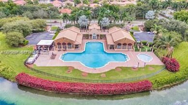 3375 NE 15th Dr 102-12, Homestead, FL 33033