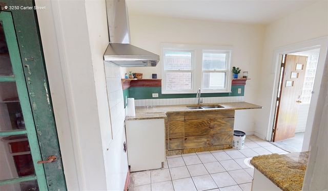 3250 Carter Street, Detroit, MI 48206