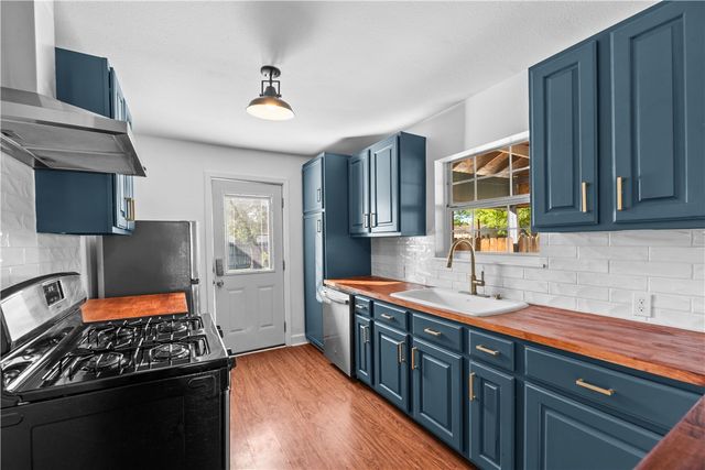 1225 Logan Ave, Corpus Christi, TX 78404