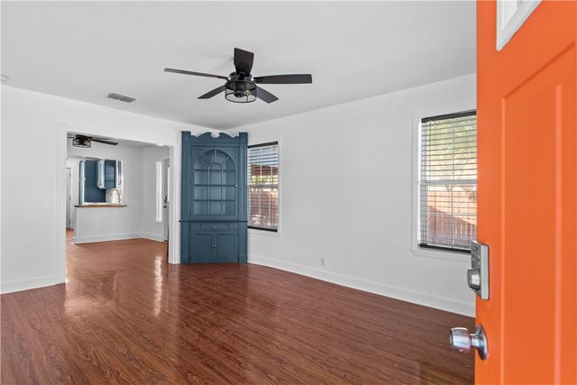 1225 Logan Ave, Corpus Christi, TX 78404