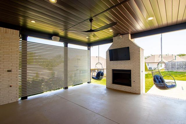 111 Eagle Ridge Drive, Maumelle, AR 72113