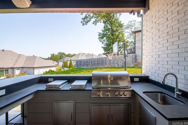 111 Eagle Ridge Drive, Maumelle, AR 72113