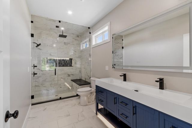 467 Blane Circle, Pembroke, NH 03275