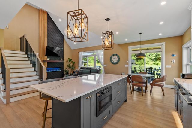 467 Blane Circle, Pembroke, NH 03275