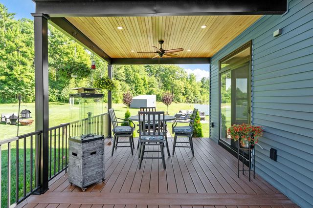 467 Blane Circle, Pembroke, NH 03275