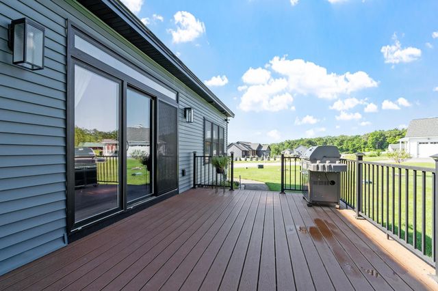 467 Blane Circle, Pembroke, NH 03275