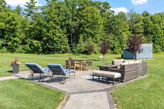 467 Blane Circle, Pembroke, NH 03275