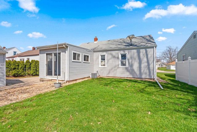 867 MARQUETTE STREET, Menasha, WI 54952