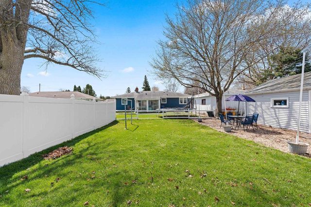 867 MARQUETTE STREET, Menasha, WI 54952