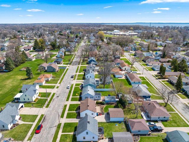 867 MARQUETTE STREET, Menasha, WI 54952