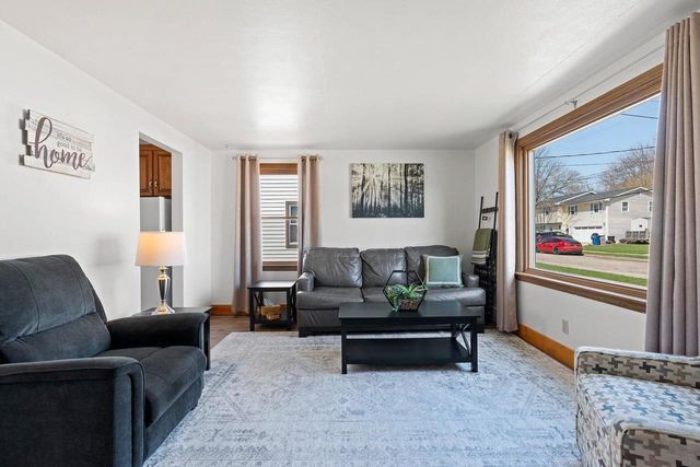 867 MARQUETTE STREET, Menasha, WI 54952