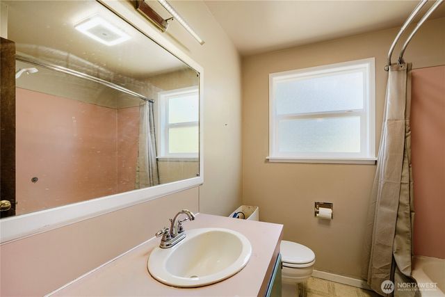 16615 10th Avenue SW, Burien, WA 98166