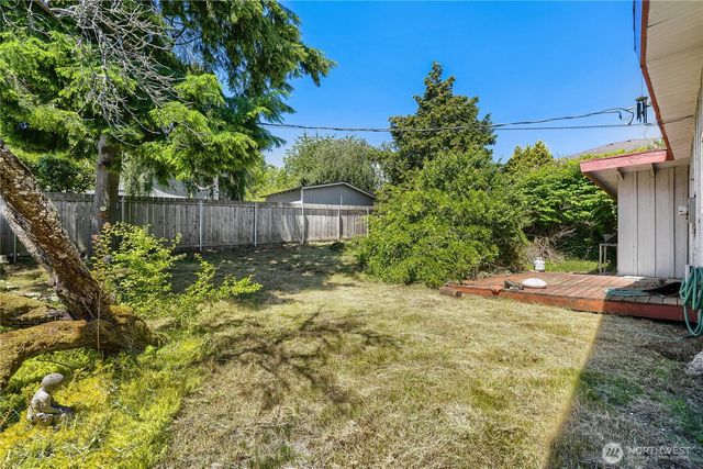 16615 10th Avenue SW, Burien, WA 98166