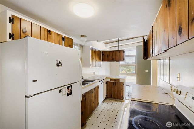 16615 10th Avenue SW, Burien, WA 98166