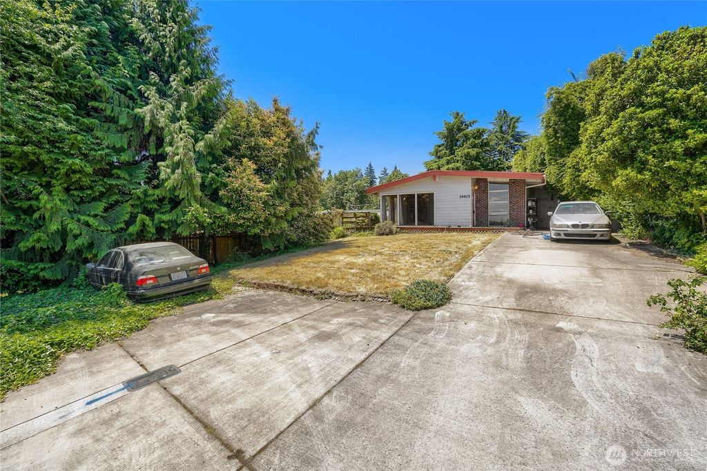 16615 10th Avenue SW, Burien, WA 98166