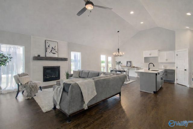 51 Monterey Drive, Albertville, AL 35950