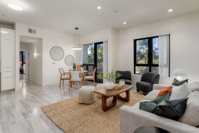 889 Date St 234, San Diego, CA 92101